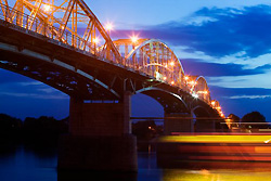Мост Марии-Валерии
