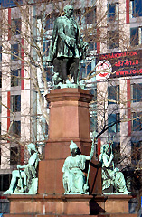Памятник графу Сечени